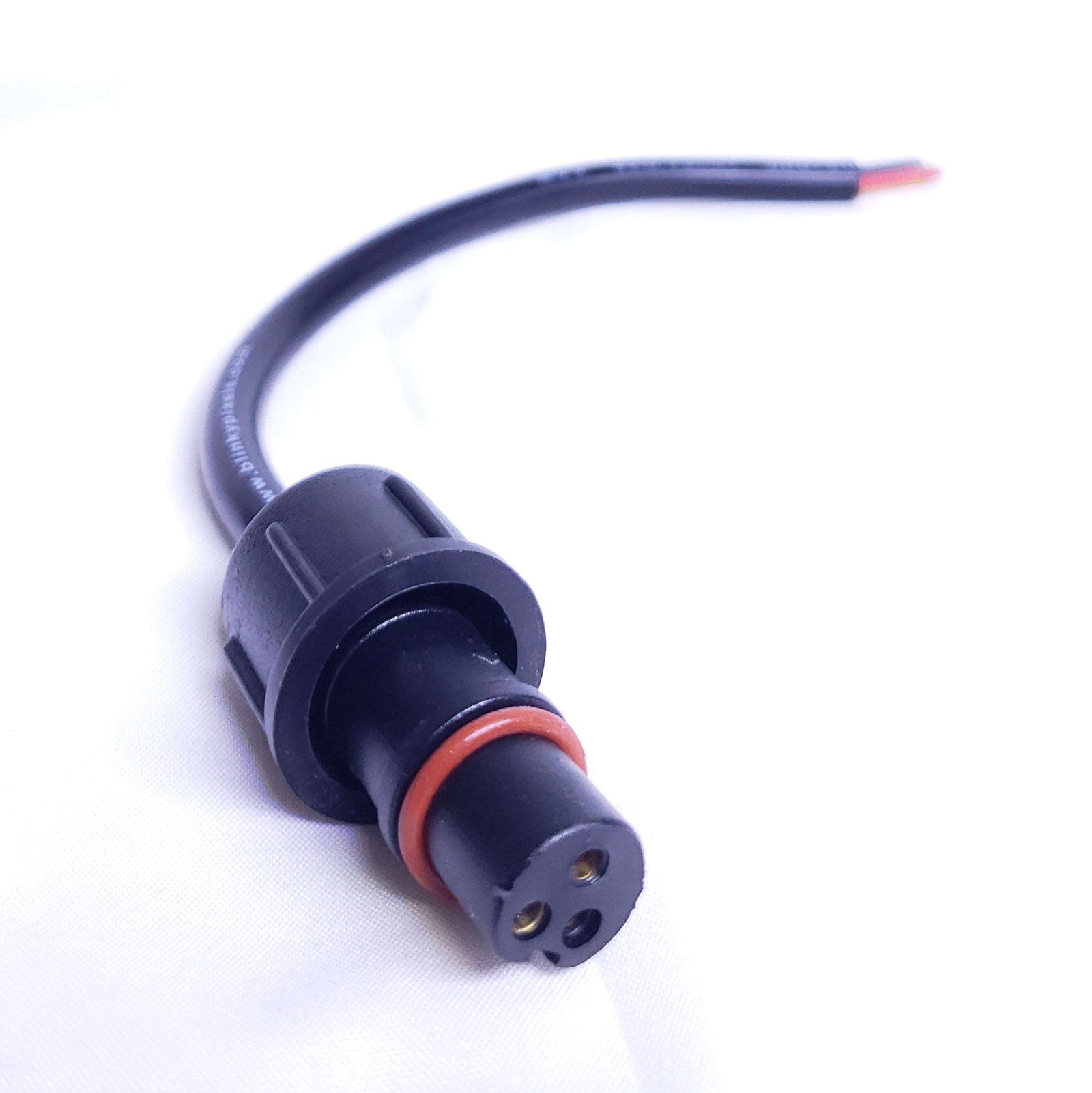 Pigtails - 3 Core - 8in - Round Wire - Black